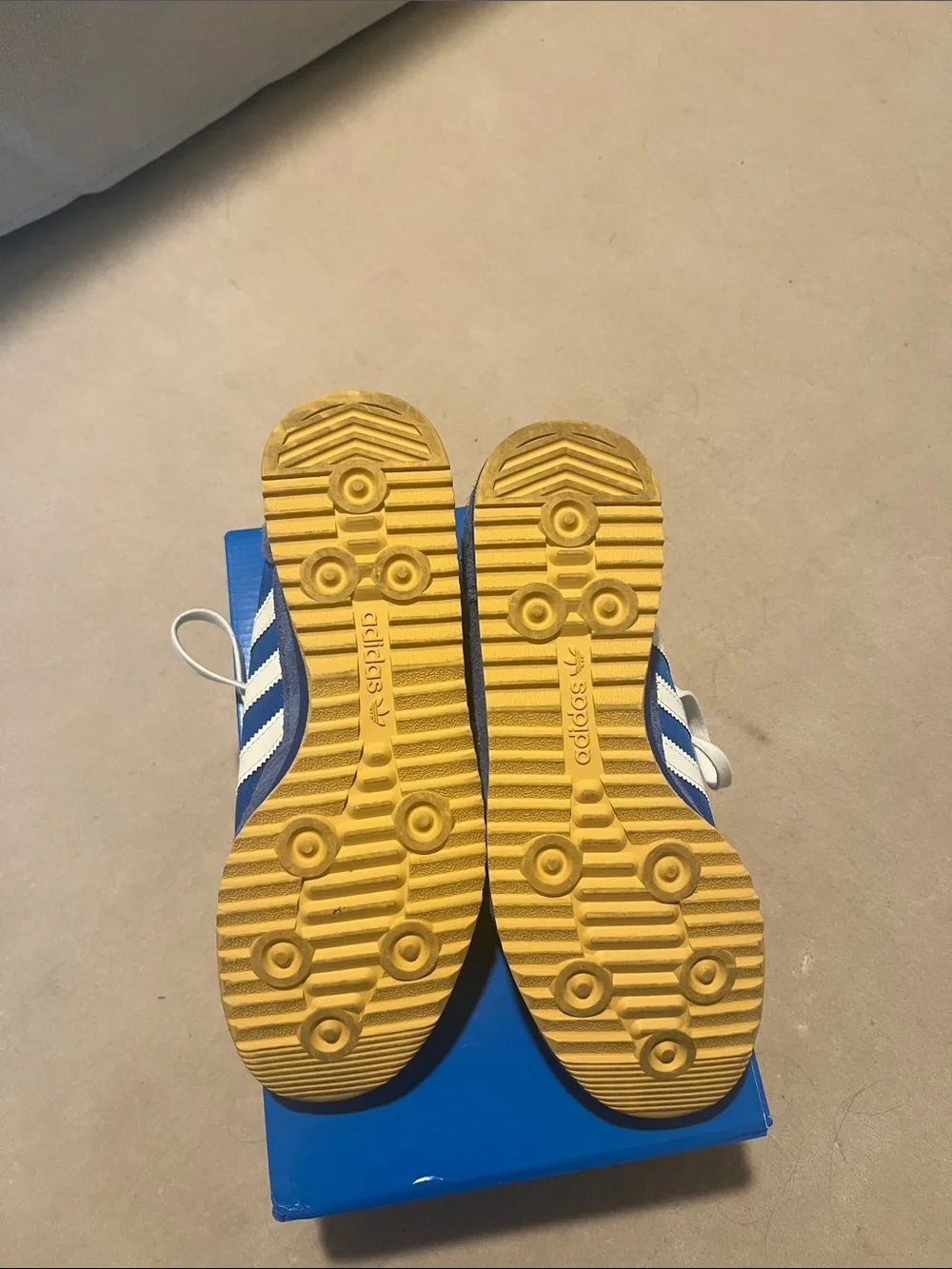 adidas SL 72 Men's Blue and White Retro Sneakers with Red Accent